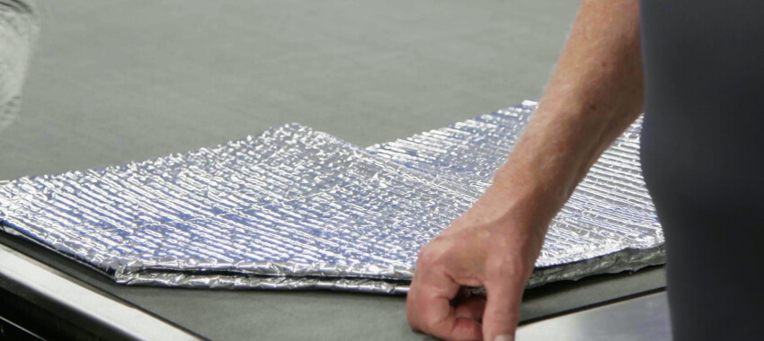 Insulated foil packaging